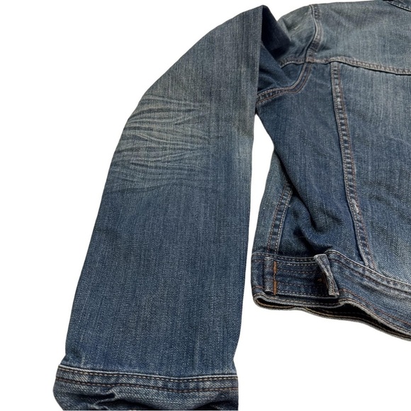 Hollister Denim  Blue Jean Jacket Size Large NWT Has a removable Brooch - Picture 12 of 16